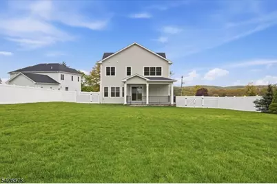 76 Hillside Ave, Livingston, NJ 07039 - Photo 29