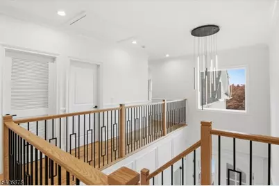 76 Hillside Ave, Livingston, NJ 07039 - Photo 19