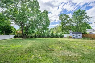 6 Honeyman Dr, Roxbury Township, NJ 07876 - Photo 33