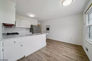 66 Berkeley Ave, Berkeley Heights Township, NJ 07922 - Photo 15