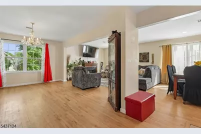 1411 Mopsick Ave, Linden, NJ 07036 - Photo 5