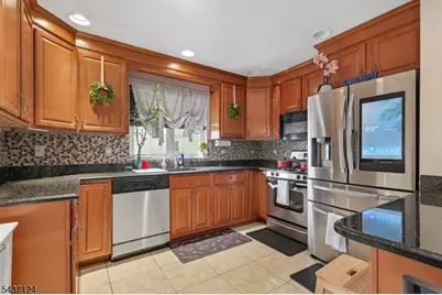 1411 Mopsick Ave, Linden, NJ 07036 - Photo 23