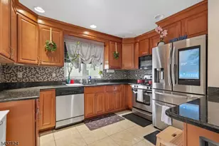 1411 Mopsick Ave, Linden, NJ 07036 - Photo 23