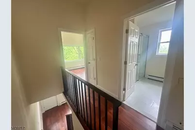 4 Leigh St, Clinton, NJ 08809 - Photo 9