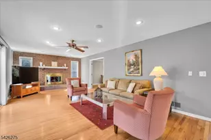 25 Solomon Dr, Bridgewater, NJ 08807 - Photo 7
