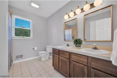 25 Solomon Dr, Bridgewater, NJ 08807 - Photo 31