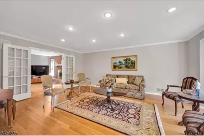 25 Solomon Dr, Bridgewater, NJ 08807 - Photo 5