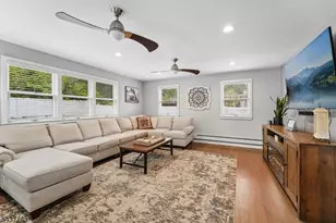 13 Crane Terrace, Verona, NJ 07044 - Photo 7