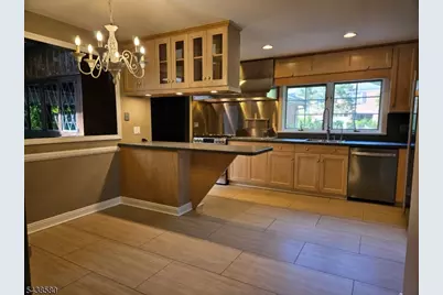 218 Devon Rd, Essex Fells, NJ 07021 - Photo 9