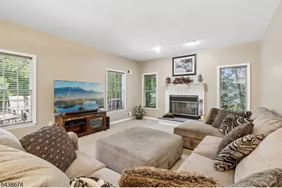55 Sand Rd, Fairfield, NJ 07004 - Photo 11