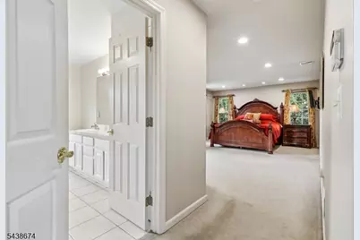 55 Sand Rd, Fairfield, NJ 07004 - Photo 15