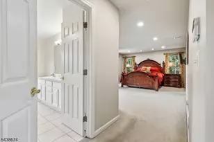 55 Sand Rd, Fairfield, NJ 07004 - Photo 15