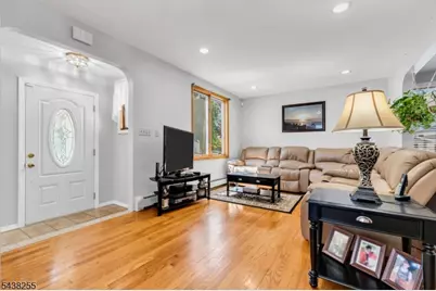 465 Ellen St, Union Township, NJ 07083 - Photo 3