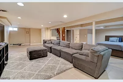1 Salem Pl, Livingston, NJ 07039 - Photo 15