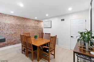 22 8th Ave, Newark, NJ 07104 - Photo 9