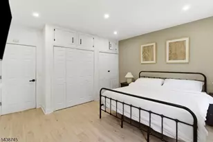 22 8th Ave, Newark, NJ 07104 - Photo 17