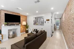 22 8th Ave, Newark, NJ 07104 - Photo 5