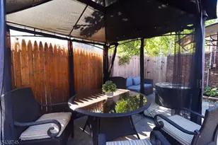 22 8th Ave, Newark, NJ 07104 - Photo 27