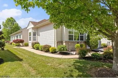 3 Daulton Dr, Franklin Township, NJ 08873 - Photo 3