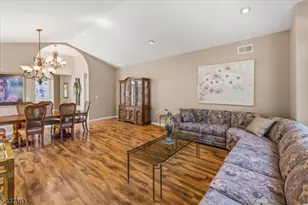 3 Daulton Dr, Franklin Township, NJ 08873 - Photo 7