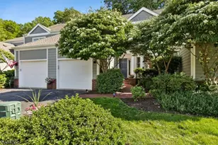 22 Woodcrest Dr, Morris Township, NJ 07960 - Photo 1