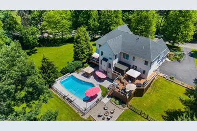 14 Hawk Dr, Raritan Township, NJ 08551 - Photo 45