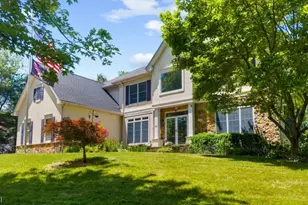 14 Hawk Dr, Raritan Township, NJ 08551 - Photo 1