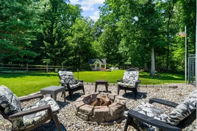 14 Hawk Dr, Raritan Township, NJ 08551 - Photo 37