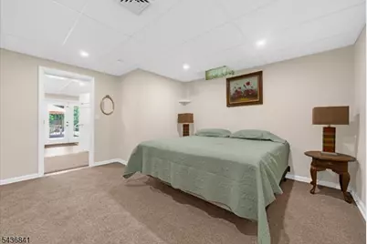 14 Hawk Dr, Raritan Township, NJ 08551 - Photo 21