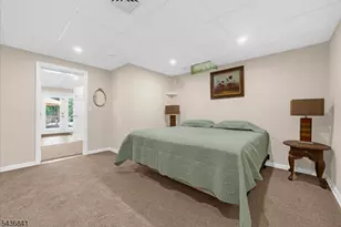 14 Hawk Dr, Raritan Township, NJ 08551 - Photo 21