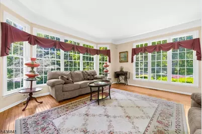 14 Hawk Dr, Raritan Township, NJ 08551 - Photo 5