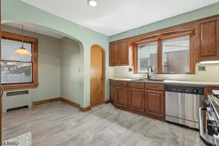 26 Ferncliff Rd, Bloomfield, NJ 07003 - Photo 9
