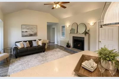 19 Columbus Cir, Mansfield Township, NJ 07865 - Photo 5