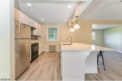 19 Columbus Cir, Mansfield Township, NJ 07865 - Photo 11