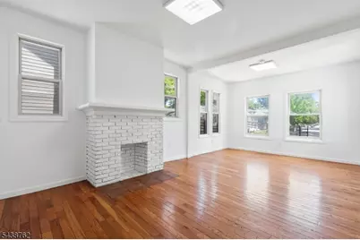 1043 Hunterdon St #2, Newark, NJ 07112 - Photo 3