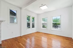1043 Hunterdon St, Newark, NJ 07112 - Photo 5