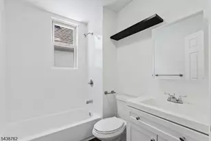 1043 Hunterdon St, Newark, NJ 07112 - Photo 1