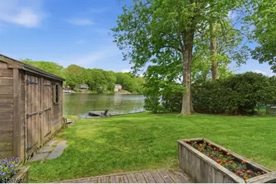32 W Lakeview Trl, Jefferson Township, NJ 07885 - Photo 33