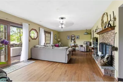32 W Lakeview Trl, Jefferson Township, NJ 07885 - Photo 13