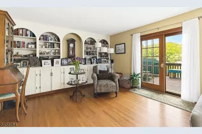 32 W Lakeview Trl, Jefferson Township, NJ 07885 - Photo 9