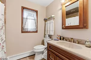 32 W Lakeview Trail, Jefferson Township, NJ 07885 - Photo 17