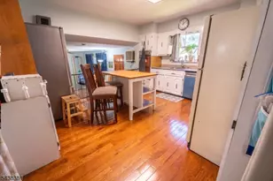 2663 Hawthorne Ave, Union Township, NJ 07083 - Photo 9