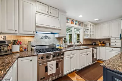 24 Canoe Brook Rd, Millburn, NJ 07078 - Photo 9