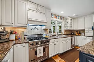 24 Canoe Brook Rd, Millburn, NJ 07078 - Photo 9