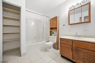 2 Honiss St, Newark, NJ 07109 - Photo 17