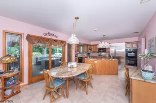 13 Fox Run, North Caldwell, NJ 07006 - Photo 9