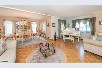 13 Fox Run, North Caldwell, NJ 07006 - Photo 11