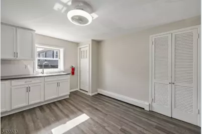 388 Main St, Little Falls Township, NJ 07424 - Photo 3