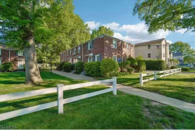 230 Lafayette Place  Unit 4D, Englewood, NJ 07631 - Photo 3