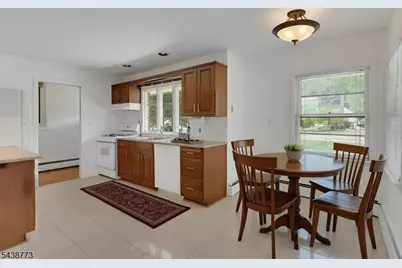 403 W Oakland Ave, Oakland, NJ 07436 - Photo 13